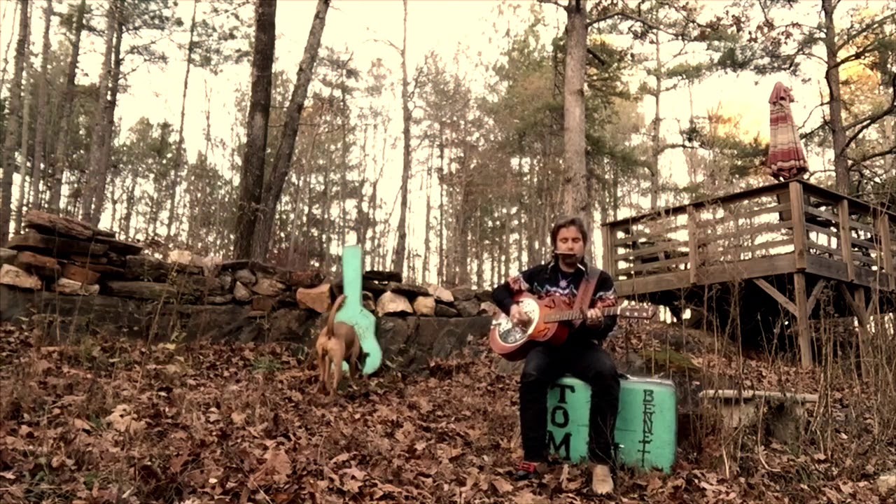She Talks To Angels, Cover by Tom Bennett One Man Band