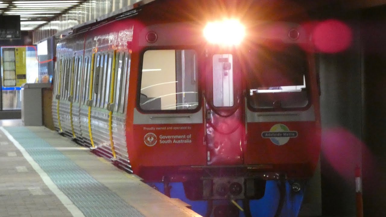 Adelaide 3000 Class “Comeng” train departing Adelaide station
