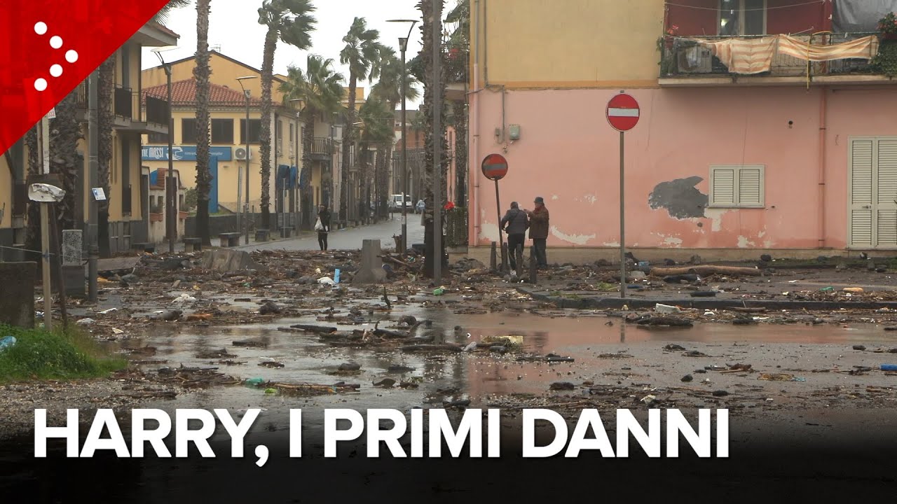 Ciclone Harry si abbatte sull'Italia: i primi danni in Sicilia e Sardegna. Voragini e mareggiate