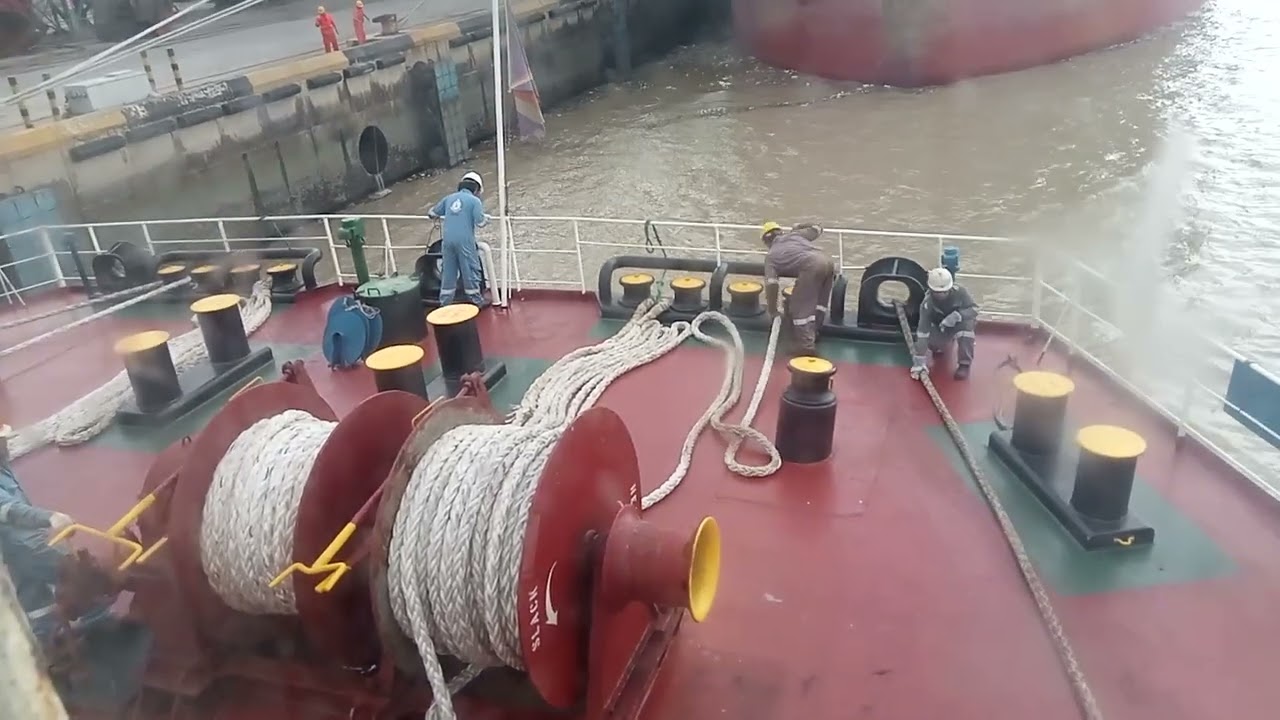 Mooring operations,ingat mga kabaro#seafarers#food #seamanlifeatsea #cooking