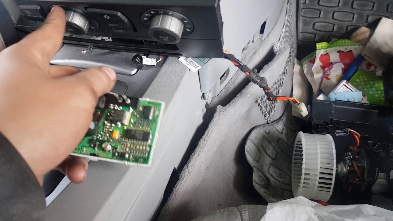 BMW E61 niedziałający nawiew / wentylator. Spalony rezystor