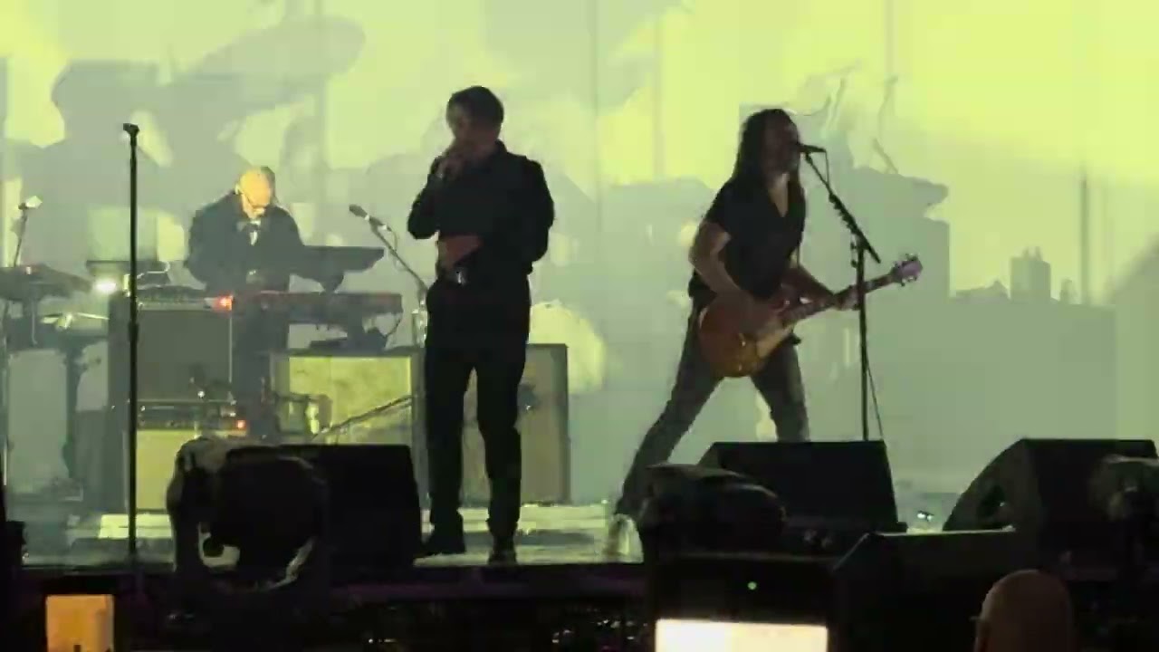 MCR - Welcome To The Black Parade - The Black Parade at WWWY 2024 Day 2 (live 4K)