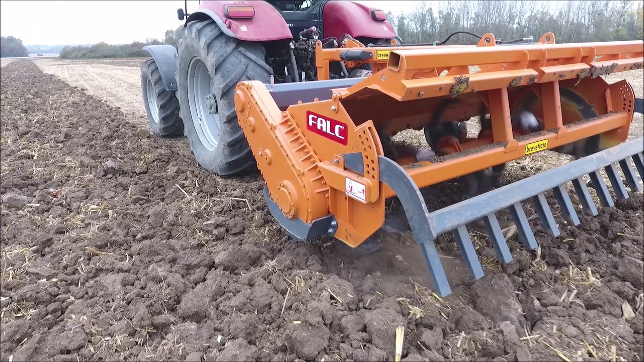 Démonstration de la charrue rotative Falc Freeland dans le Berry
