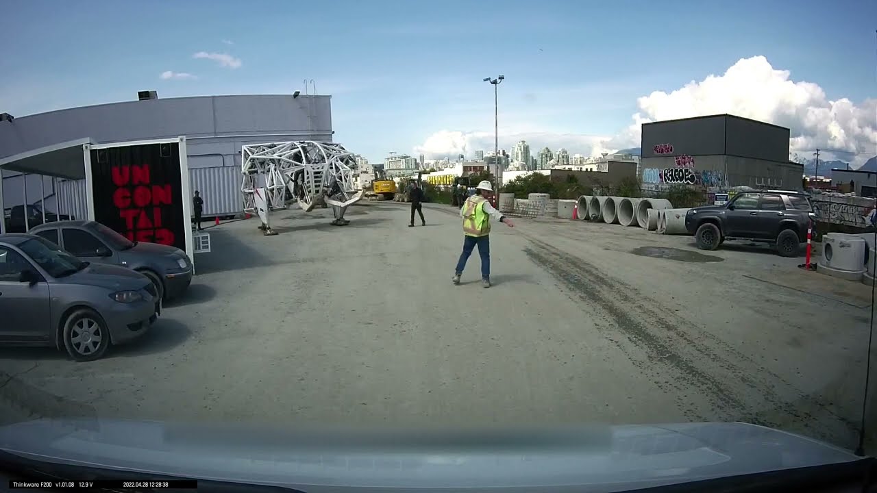 Random crazy robot sighting in Vancouver!