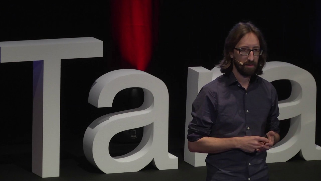 Intelligenza Artificiale e Biologia sintetica: l'industria del futuro | Simone Bianco | TEDxTaranto