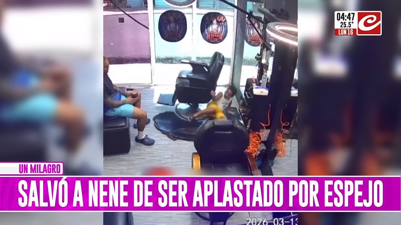 Nene que jugaba en una peluquería se salva de ser aplastado por un espejo