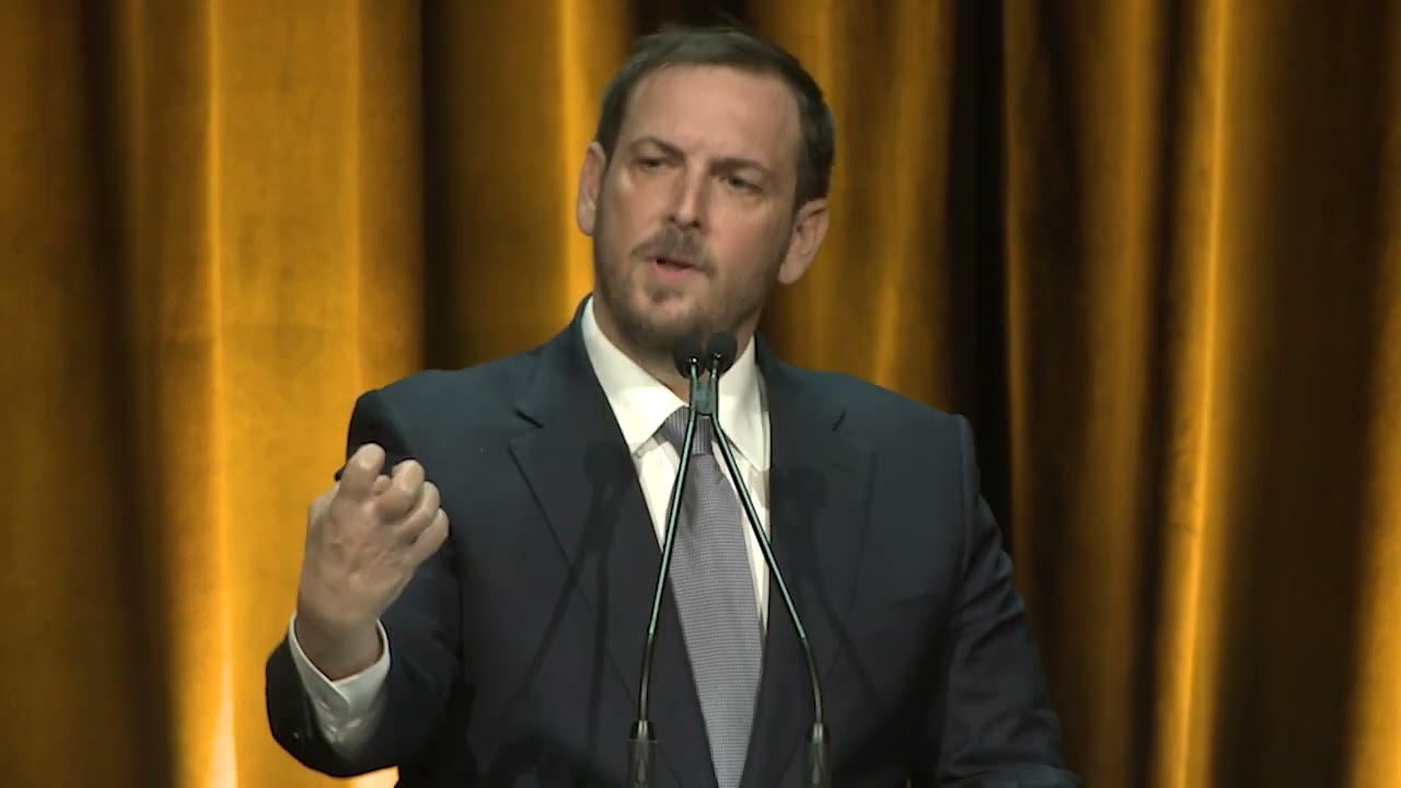 Algemeiner J100 Gala, 2022: Israeli Consul General Asaf Zamir Greets Attendees