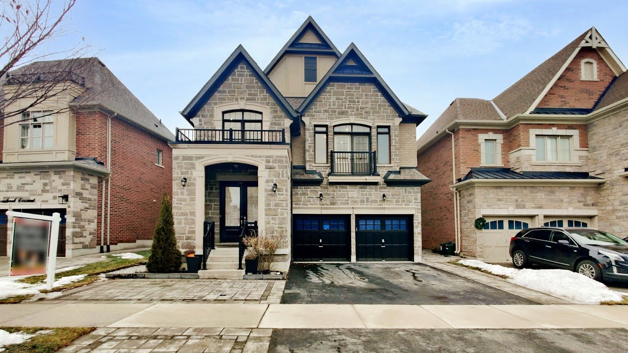 125 Cranbrook Cres Kleinburg ON