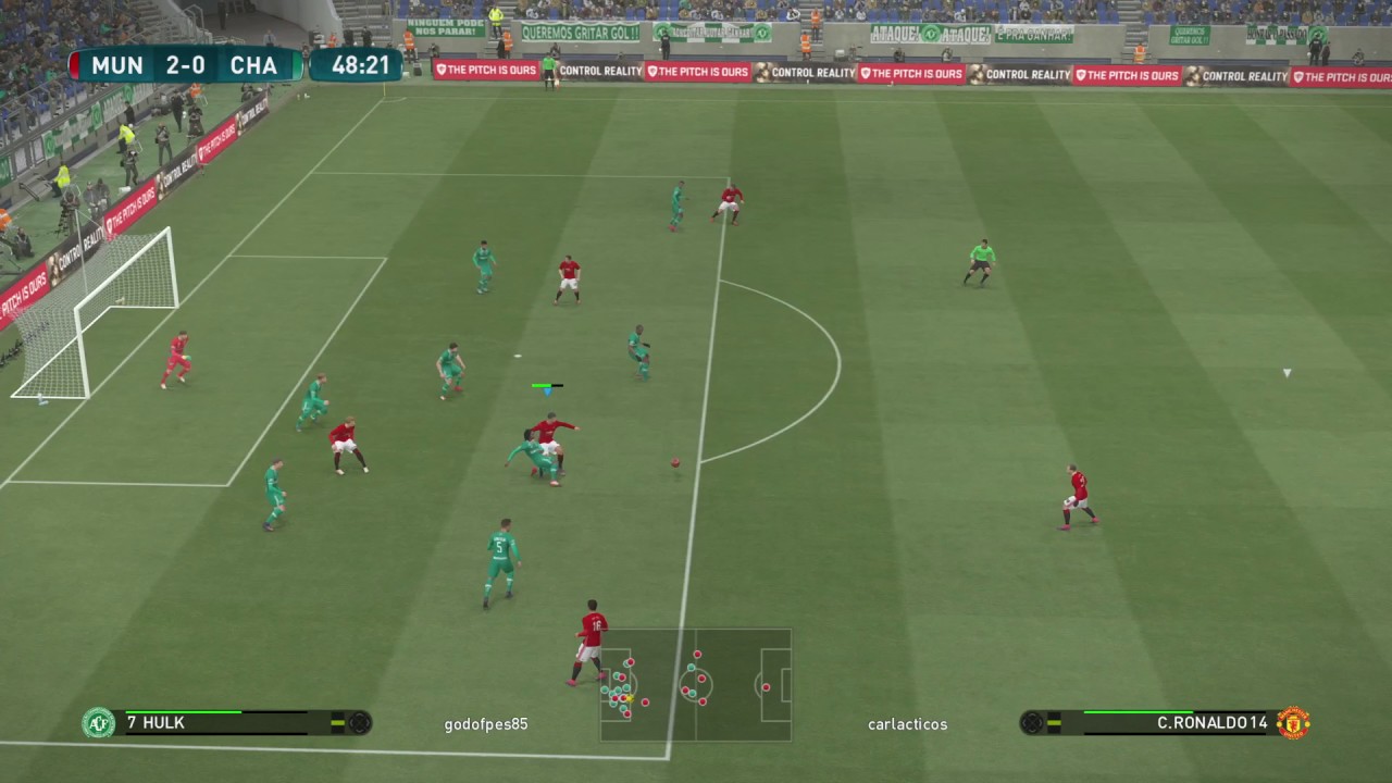 Pro Evolution Soccer 2017 Outside curler