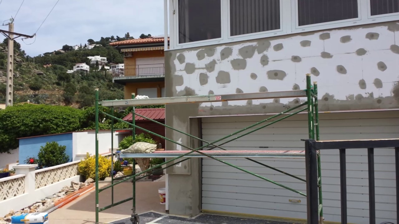 SISTEMA AISLANTE TERMICO FACHADAS SATE EN ROSES(GIRONA)