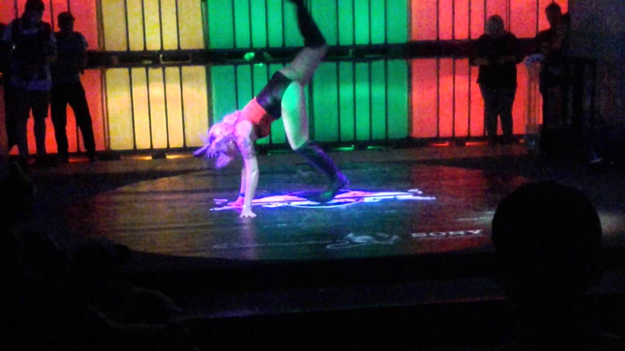Ula Afro-Fryc (showcase) 》 Slavic Dancehall Queen 2014