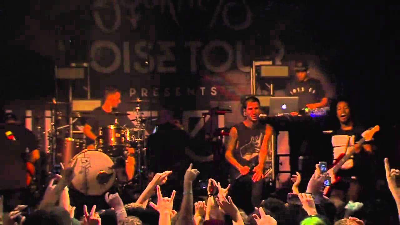 Issues - Live in NYC (Journey's Noise Tour 11/3/14) - FULL SET