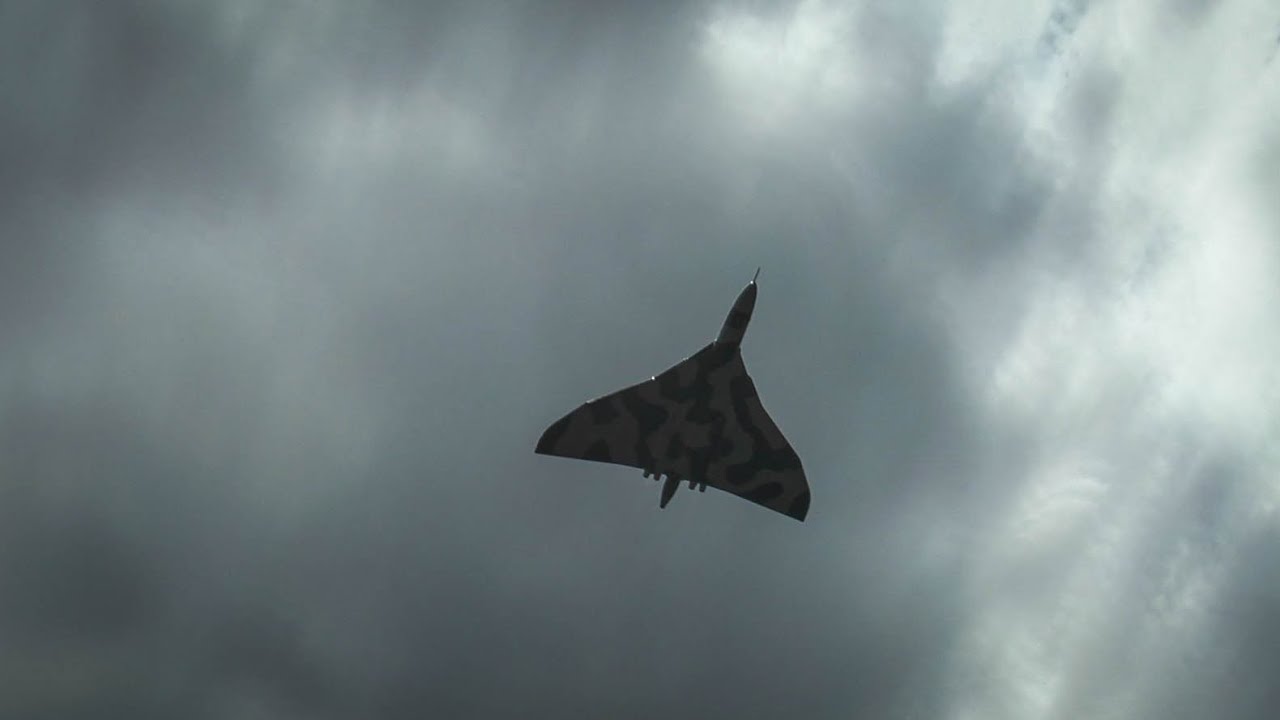 Screaming Vulcan approaches at full throttle.