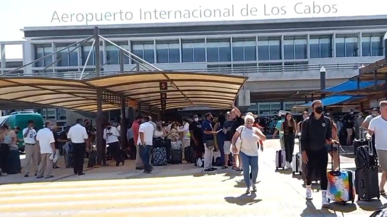 Arriving - Los Cabos International Airport, Mexico
