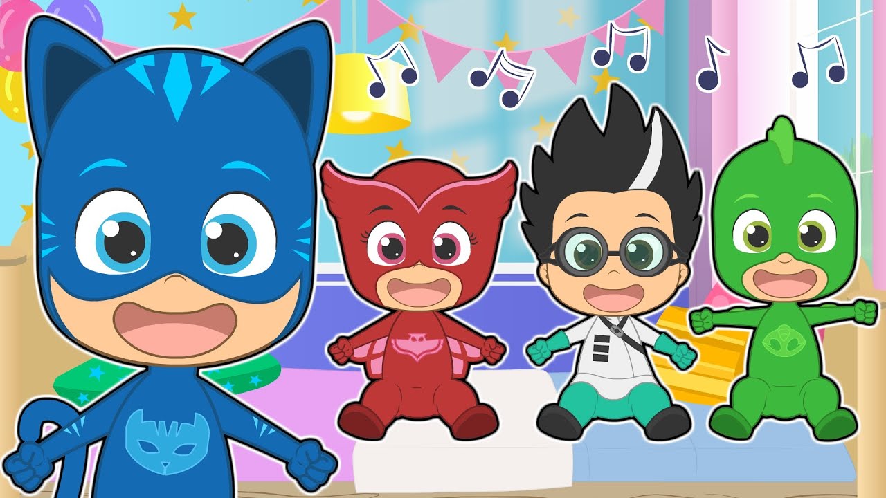 CINCO BEBÉS 🛏️ Superhéroes en pijama en la cuna