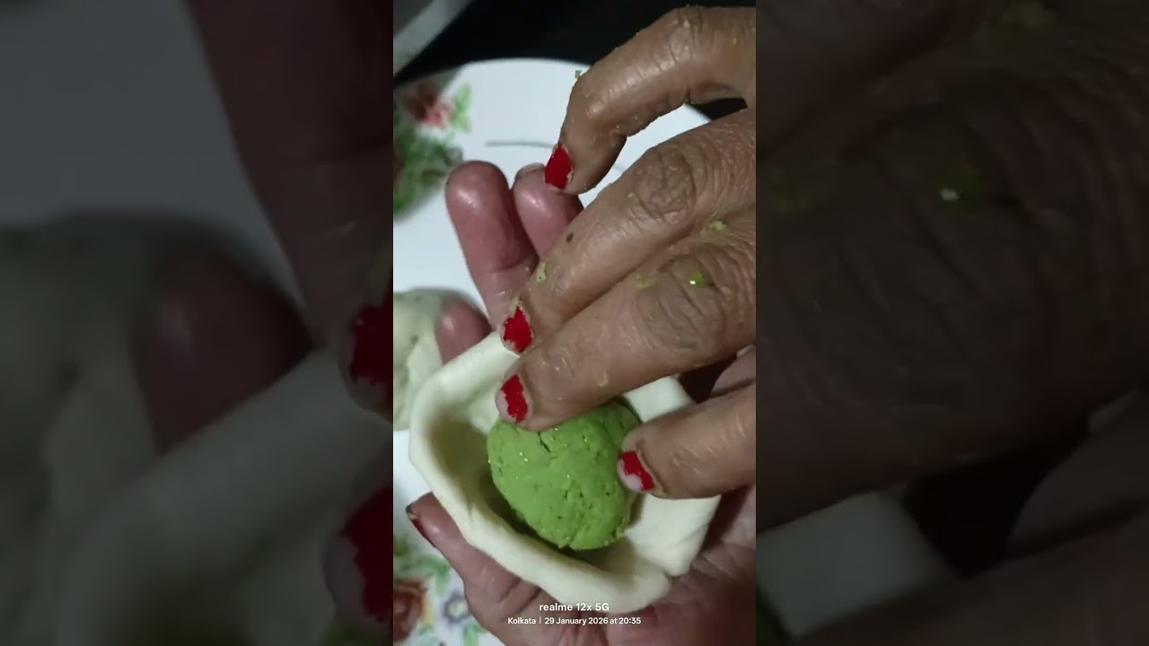 কড়াই শুঁটির কোচুরি মানেই শীতের আসল স্বাদ 😋#cookingvideo  #viralvideo  #recipe 
