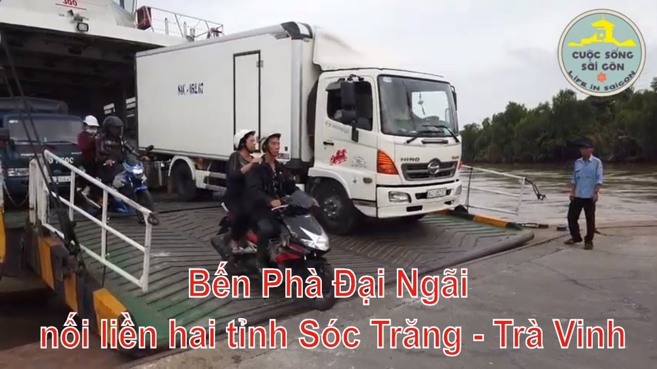 Bến Phà Đại Ngã nối liền hai tỉnh Sóc Trăng - Trà Vinh |