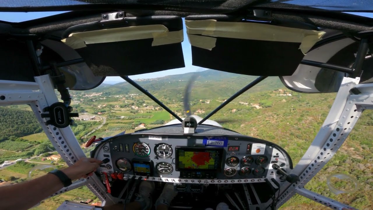 Atterraggio a Marina Di Campo - Isola d'Elba - Runway 16 con ultraleggero Savannah S.