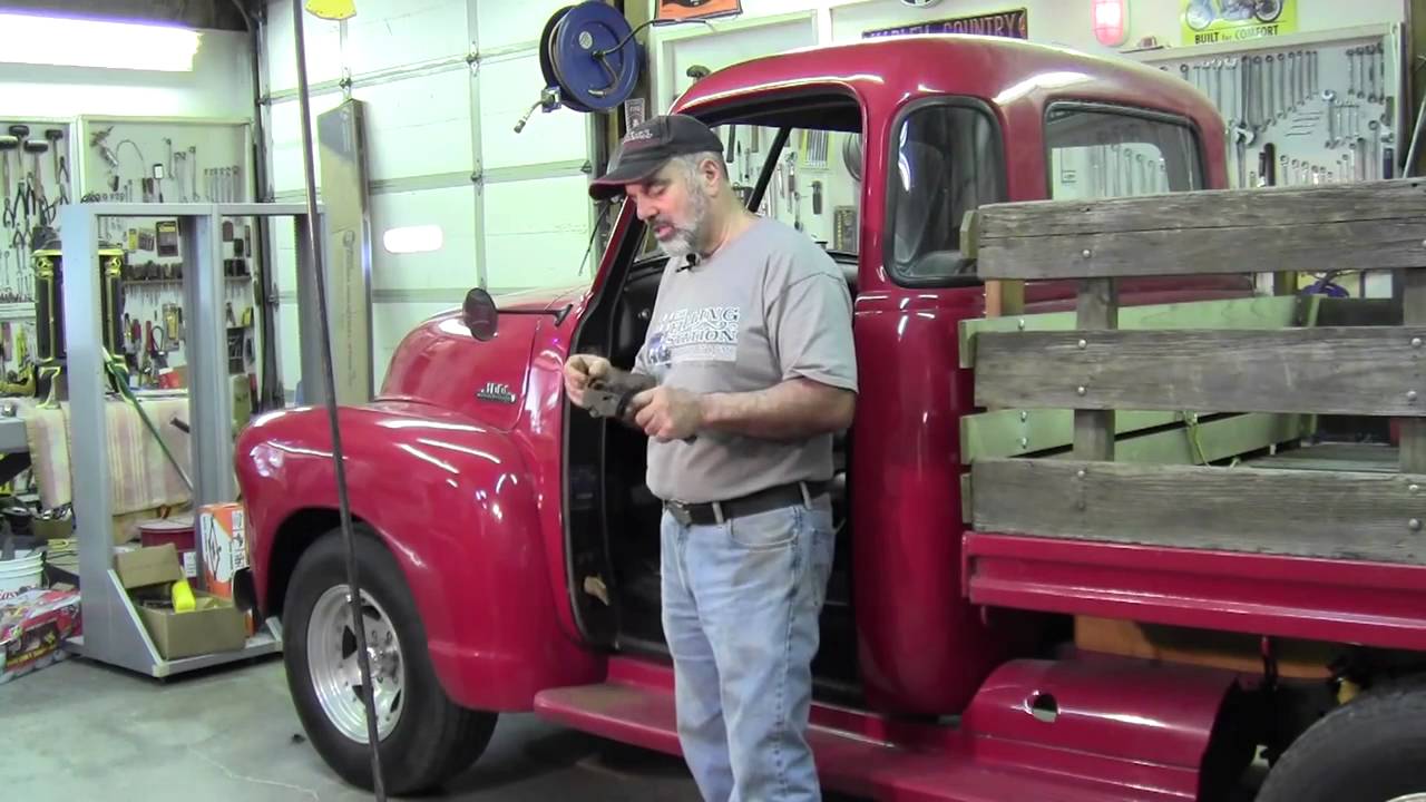 1947-1954 Chevrolet Pickup Door Hinge Restoration