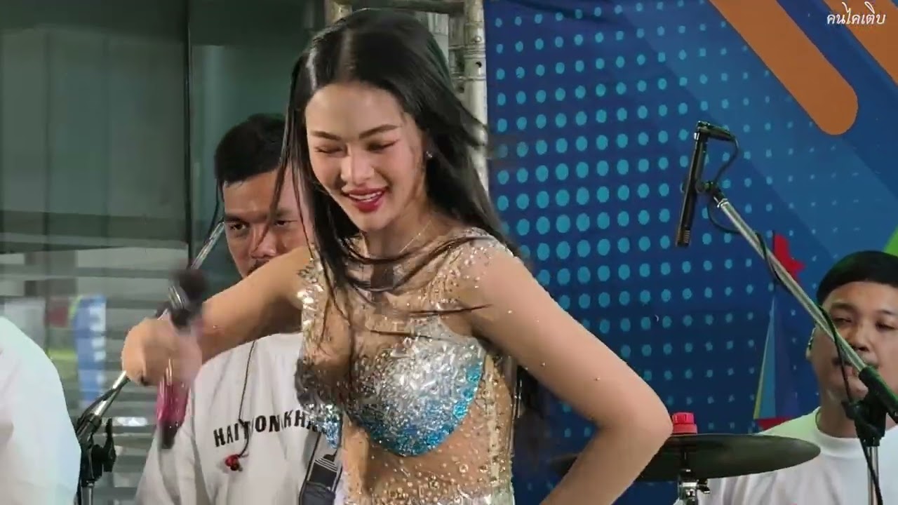 #ยูกิ_ไหทองคำ แสดงสดช่วงที่2 @โตโยต้าอดรธานี ชมรมสาวผัวเผลอ+จดหมายจากสาวลาว+แม่ฮ้างมหาเสน่ห์