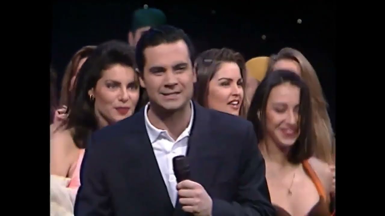 Motin A Bordo (1995) - Minutos Iniciales