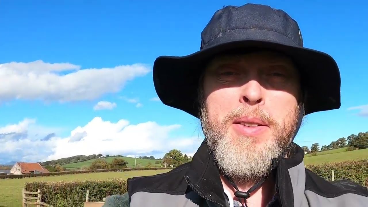 Ten Hole Live Dig Metal Detecting Adventure In Wales UK Finding Coins And More With XP Deus 2