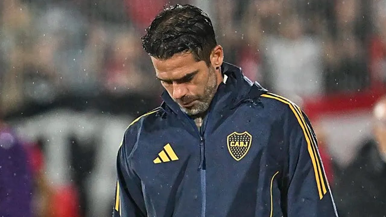 ECHARON A GAGO DE BOCA: POR DECISIÓN DE JUAN ROMÁN RIQUELME, DEJÓ DE SER EL DT DEL EQUIPO XENEIZE