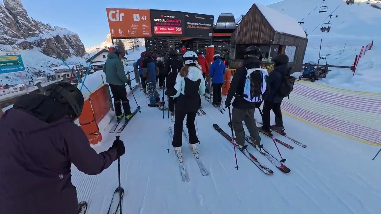 Skiing around Silva, Colfusco,  