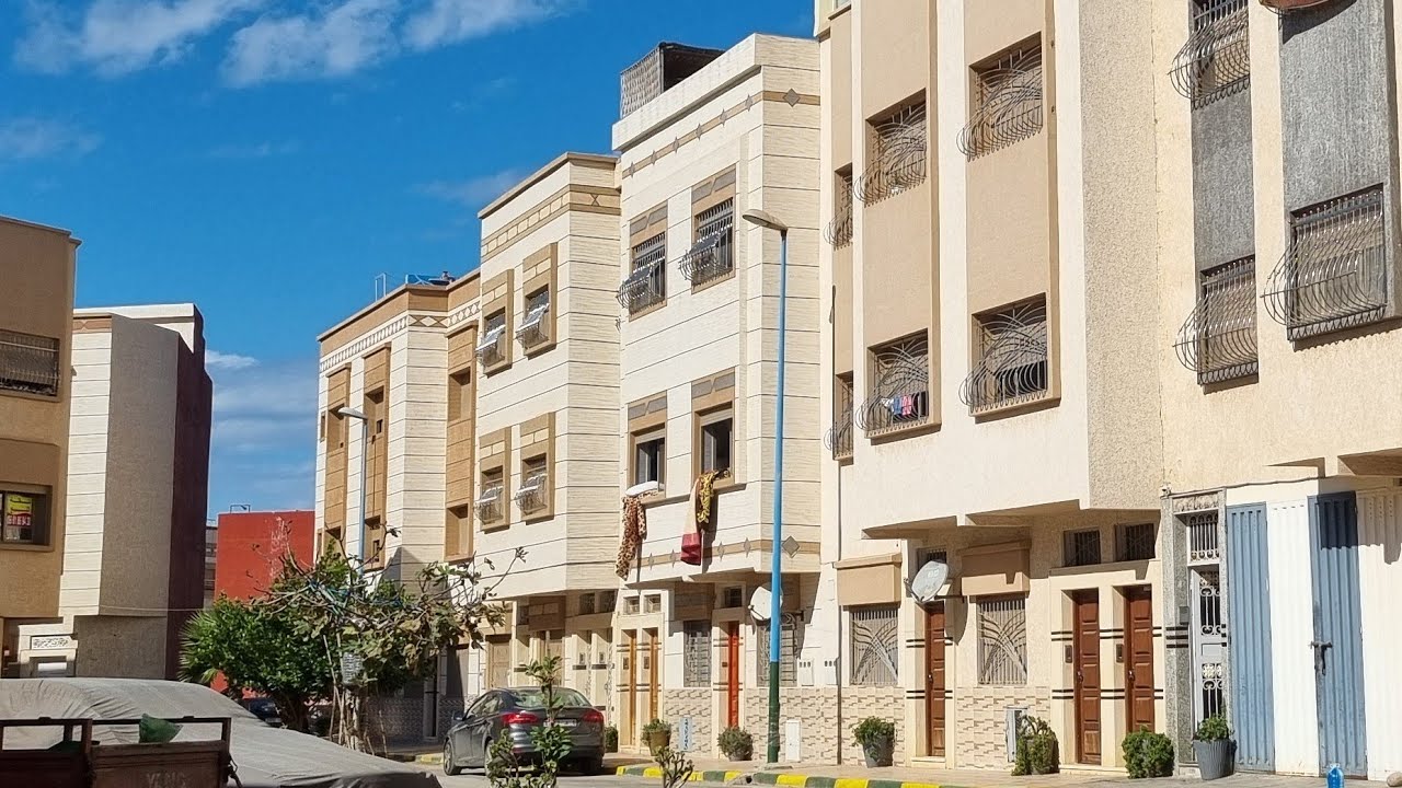 تم البيع منزل ب 3 طوابق موقع جميل استراتيجي مشمشة بمدينة الجديدة 0673426191