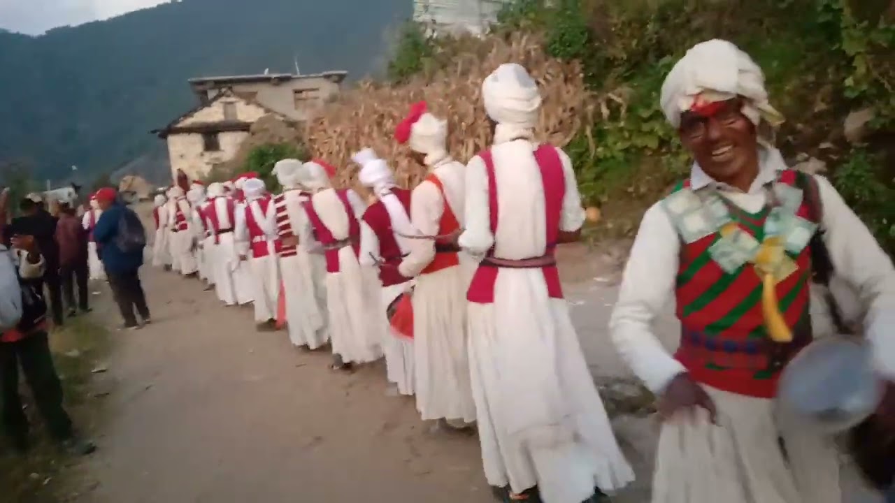 आफ्नै कला आफ्नै सस्कृतिको जगेर्ना रामारोशन मा रमाइलो ।
