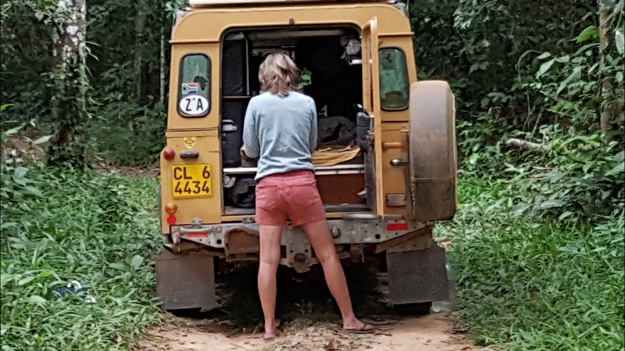 Into the Amazon jungle. Land Rover Defender 300tdi.