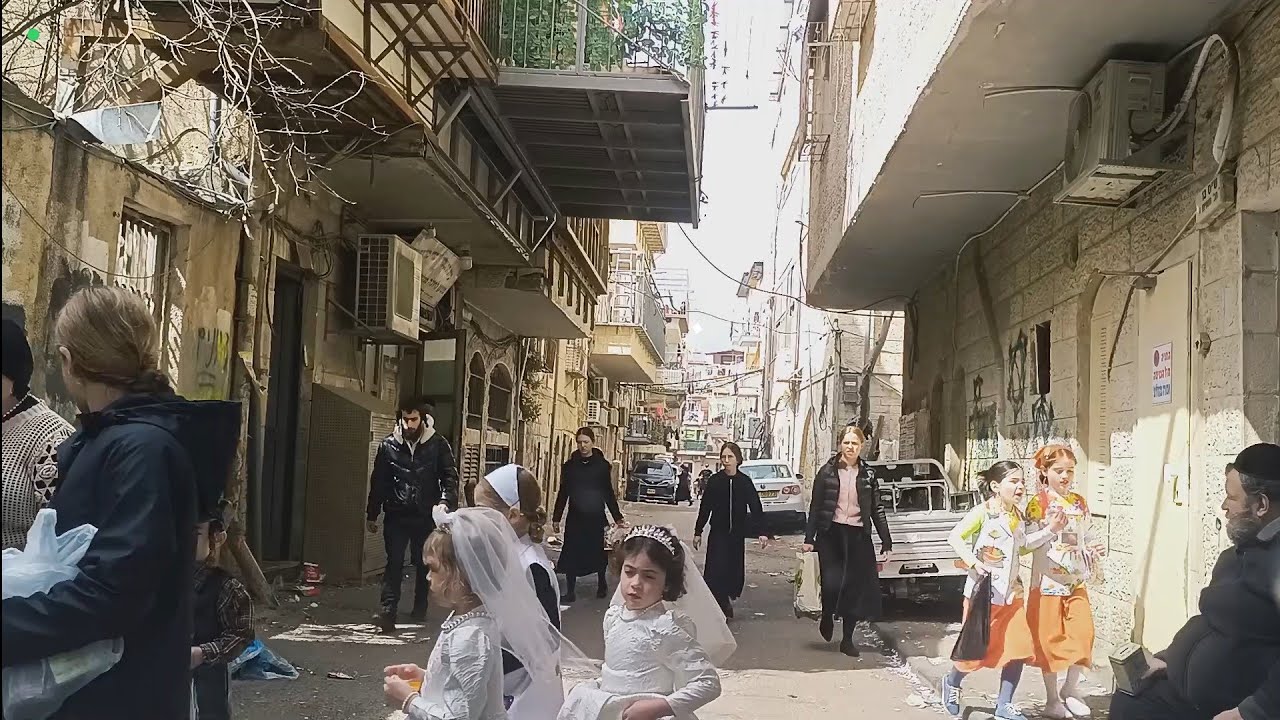 נדיר: 15 דקות מלב מאה שערים בפורים