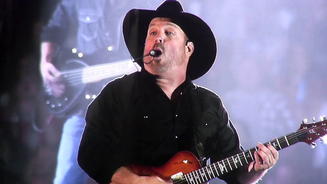 Garth Brooks Gainesville Florida - Sings Tom Petty Song - Stadium Tour 2019