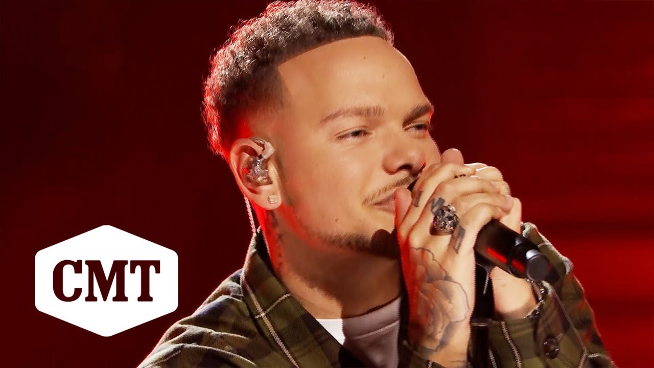 Kane Brown Performs “Bury Me in Georgia” | CMT Storytellers