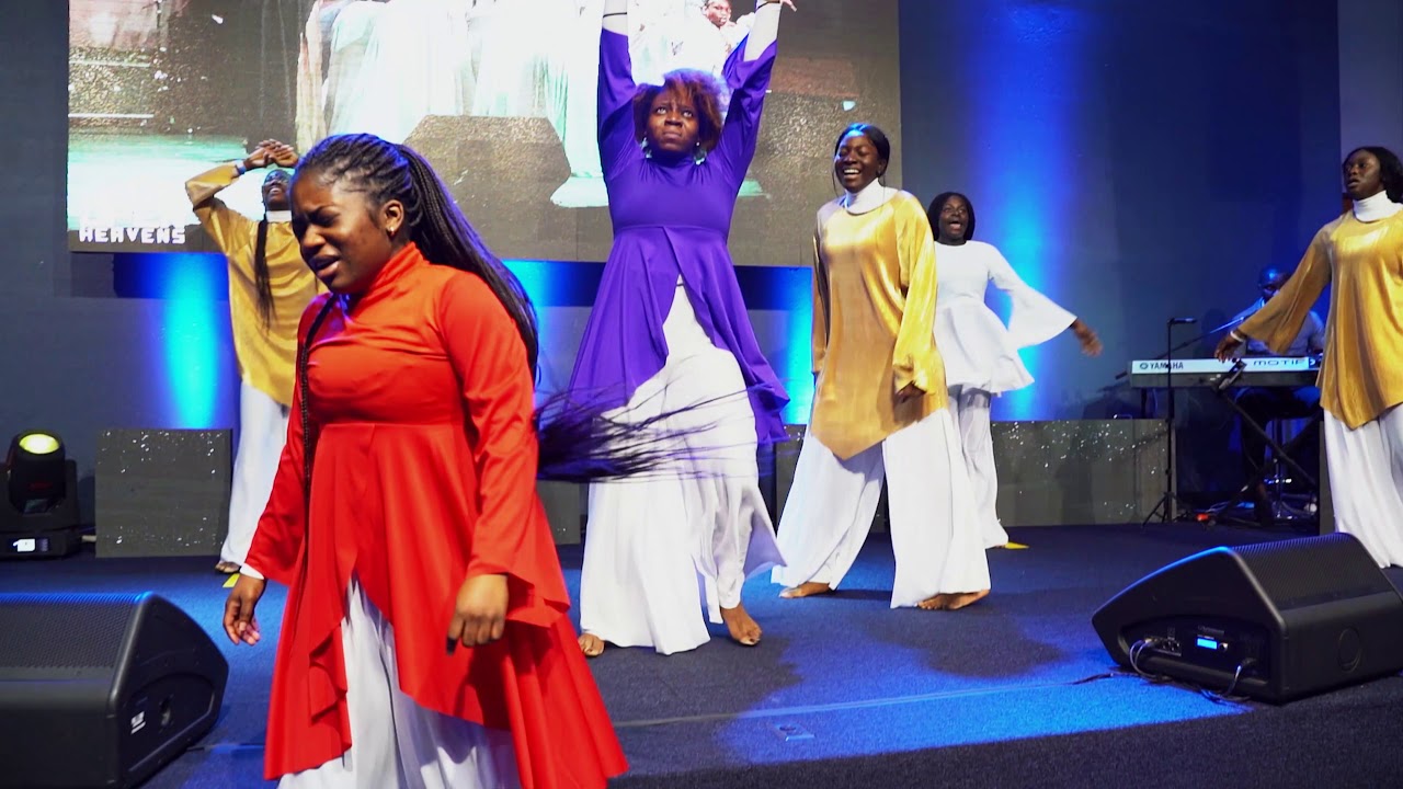 He Carried Us Through 2020 Prophetic Praise Dance - Maranda Curtis - All Nations Music