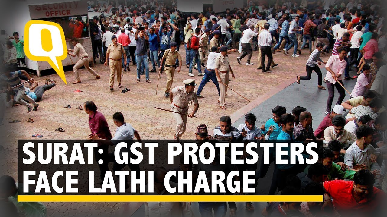 Surat Textile Traders Lathi Charged On Monday While Protesting Against GST- The Quint