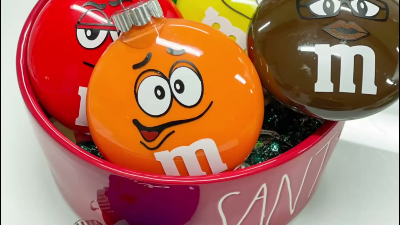 M&M Christmas Ornaments Tutorial & SVG