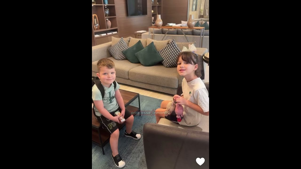 Julia Paredes et ses enfants Luna et Vittorio à Dubaï