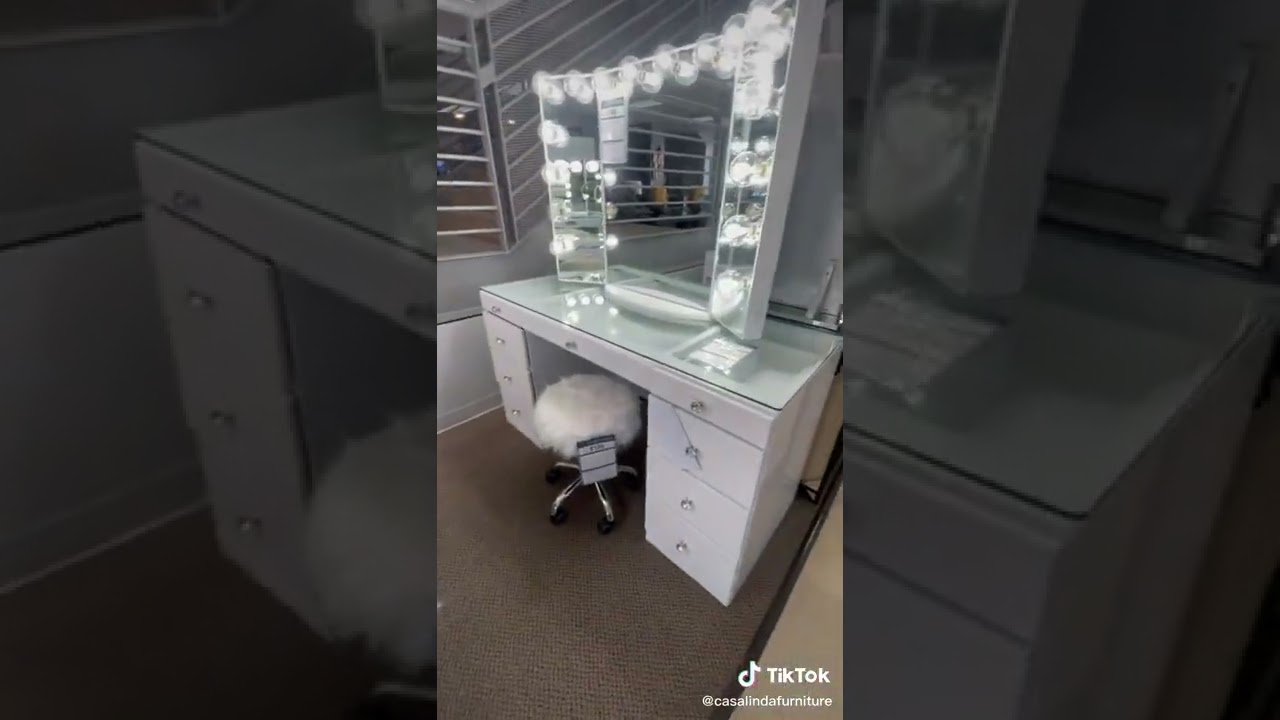 Casa Linda Showroom Vanities