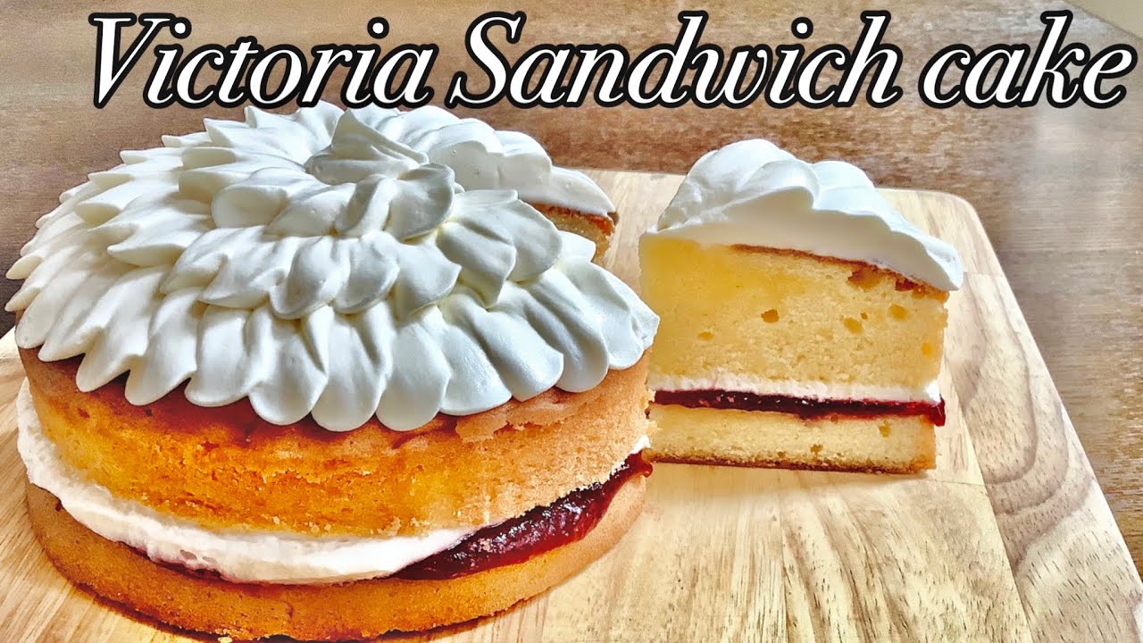 イギリスで人気のケーキ、ヴィクトリアサンドイッチケーキの作り方／How to make Victoria sandwich cake.