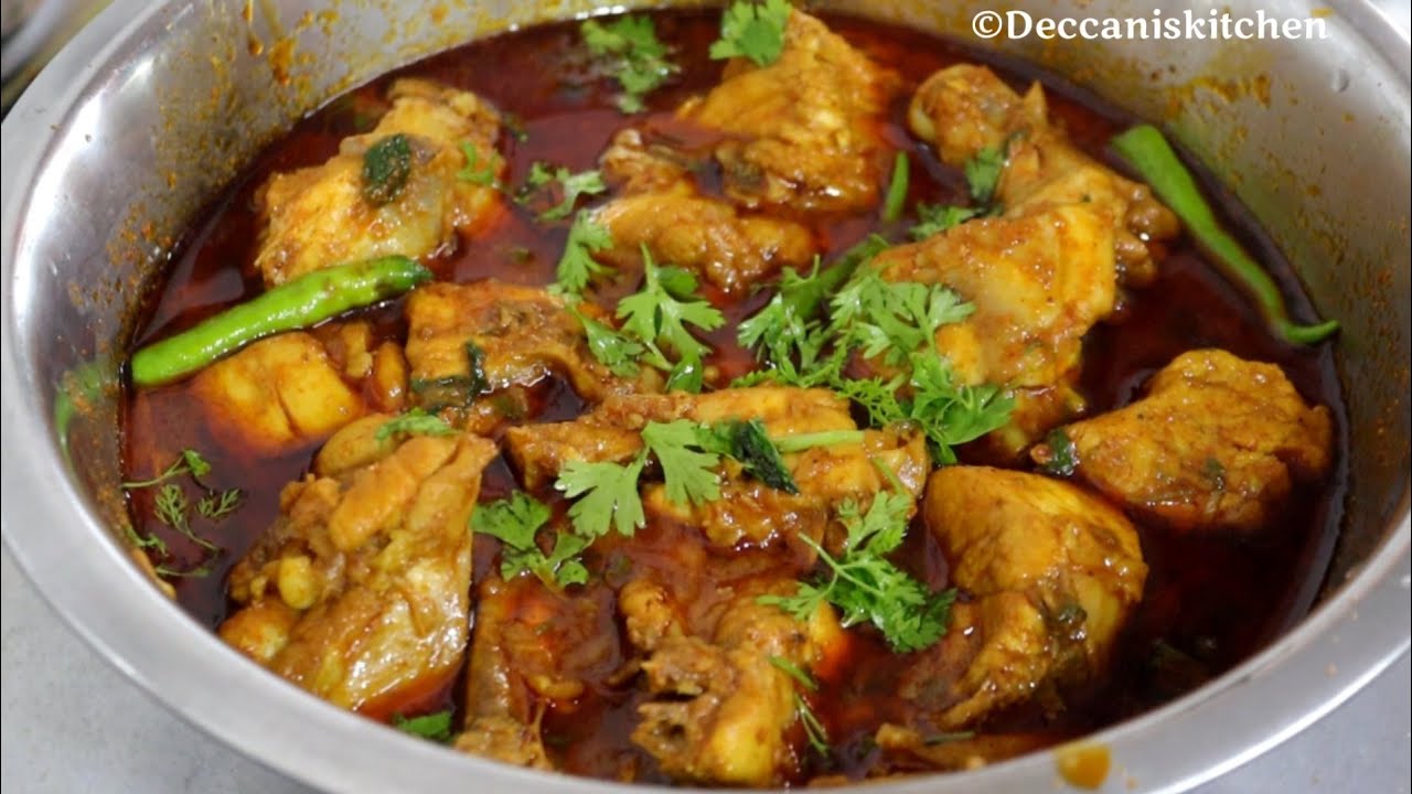 Chicken Curry/ Bhuna Chicken/ Quick and Easy Simple Bhuna Chicken ka Salan