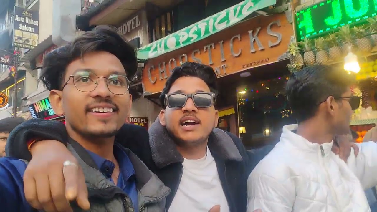 Manali Himachal Pradesh ka market Mall road 🛣️