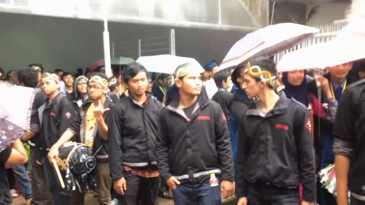 MTM ITB, Salam Metal di Wisuda ITB 19 Okt 2013