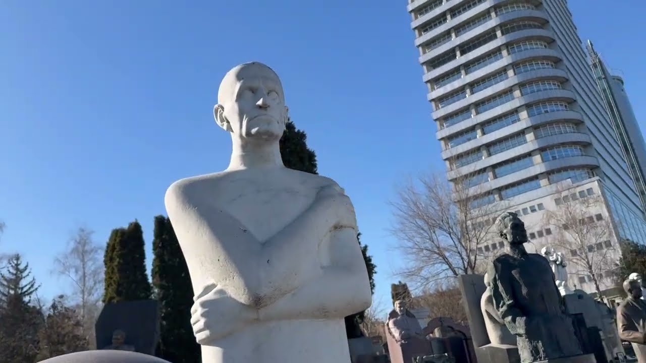 Містика на Байковому кладовищі. Страшна на цвинтарі 