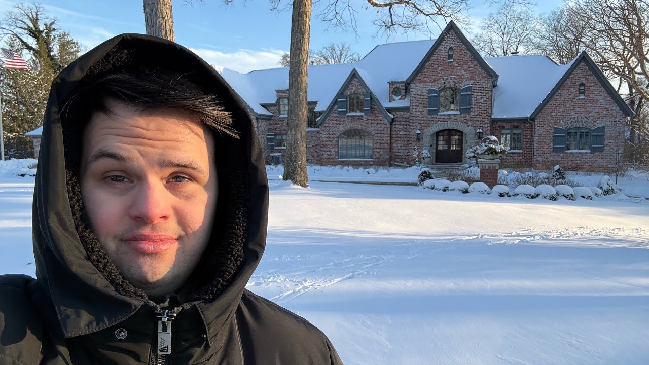 I’m show you guys the snow in st Louis)