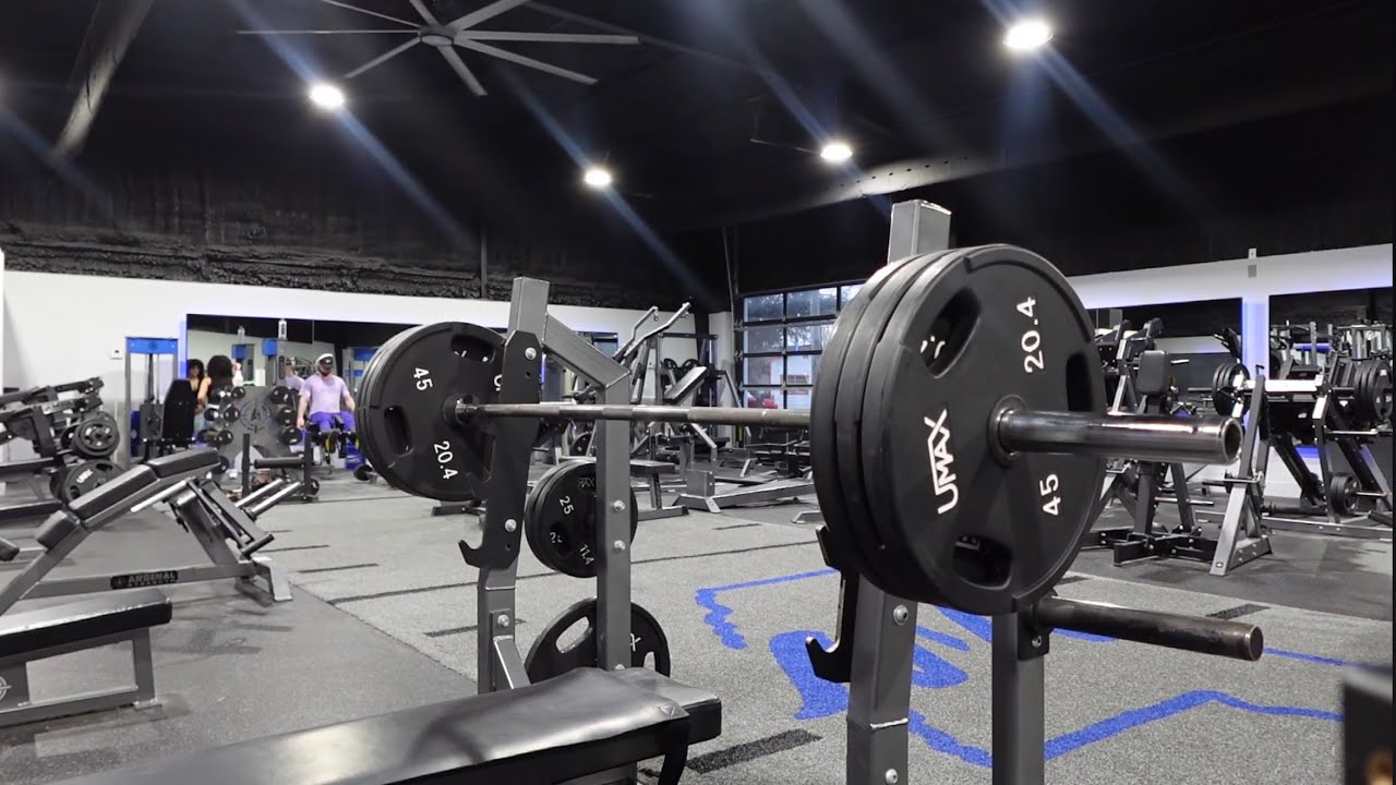 Best gym in Mississippi Ft a 315 bencher