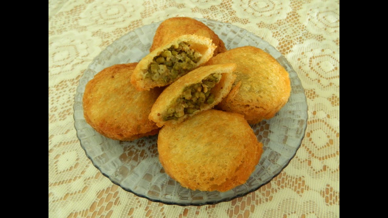 Crispy Moong Bread Kachori / Instant Bread Kachori - By Food Connection