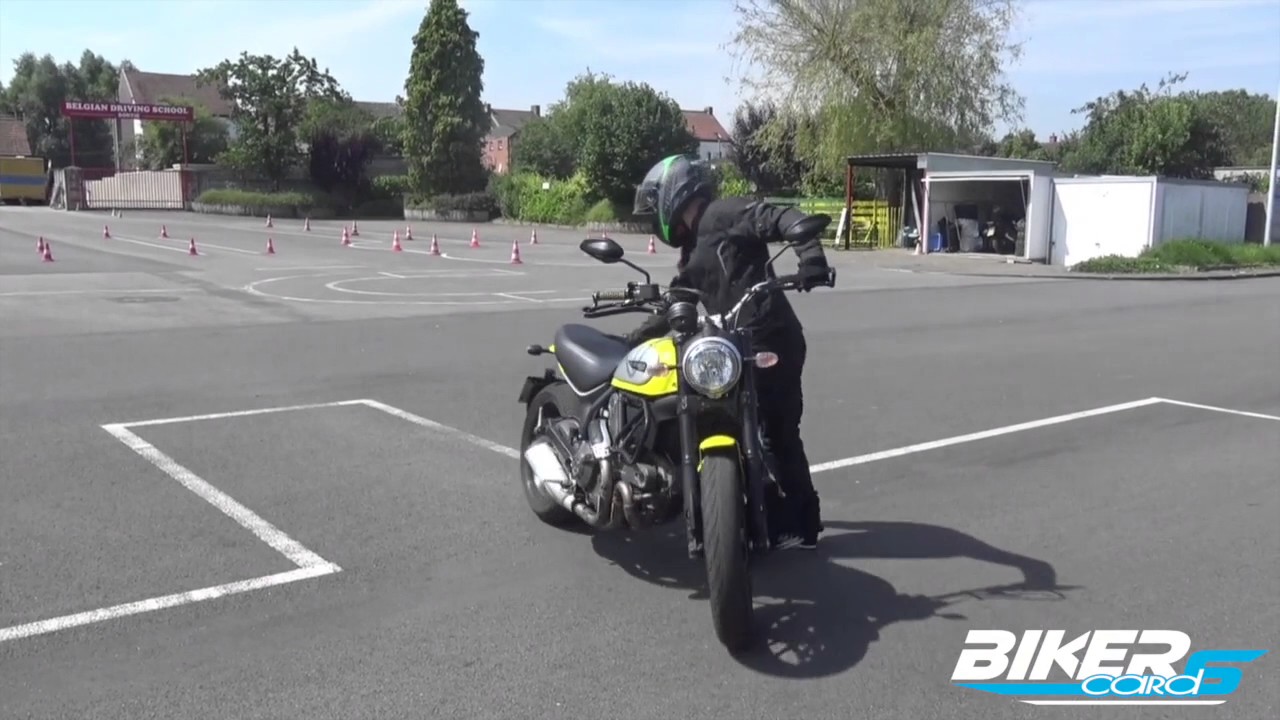 Reussir les manoeuvres du permis moto : les conseils d'un moniteur
