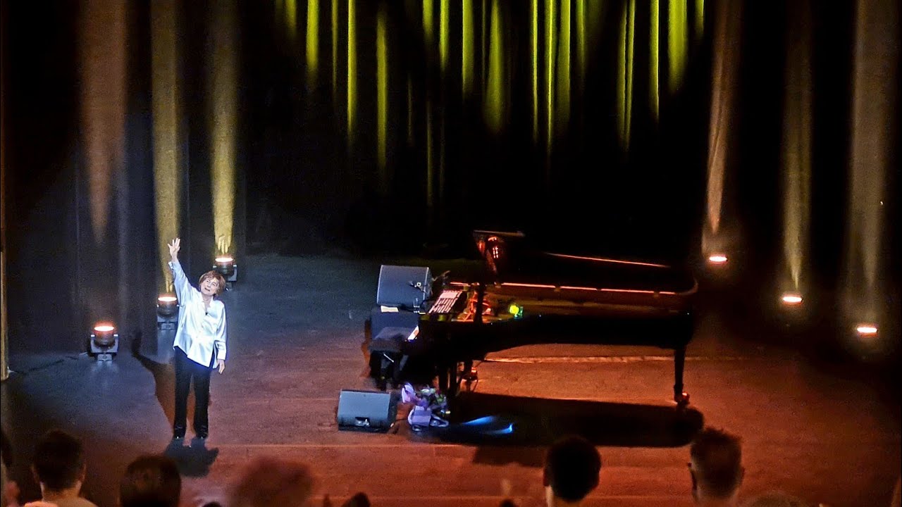 Marie-Paule Belle, live, concert, 50 ans de scène, Les Folies Bergère, Paris, 2024