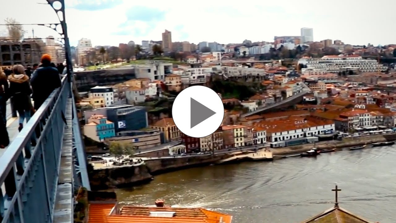 Dom Luís I Bridge in Porto, Portugal - Adventure Guru